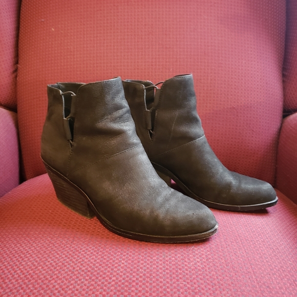 Eileen Fisher Tote Booties - Picture 4 of 8